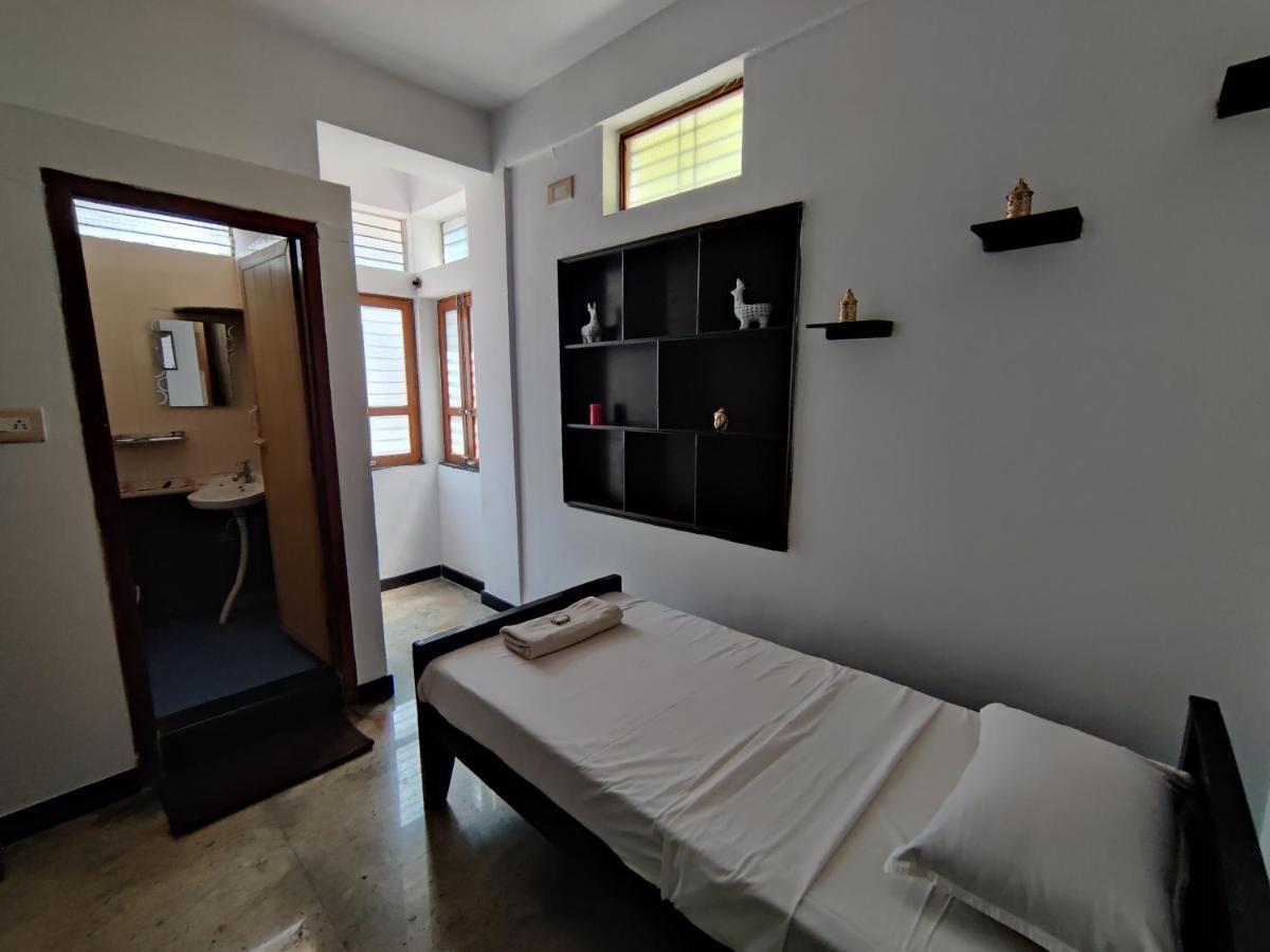 Yoga House Leilighet Vanivilasa Puram Eksteriør bilde
